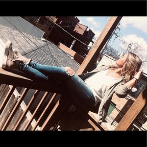 Meet your Posher, Annie